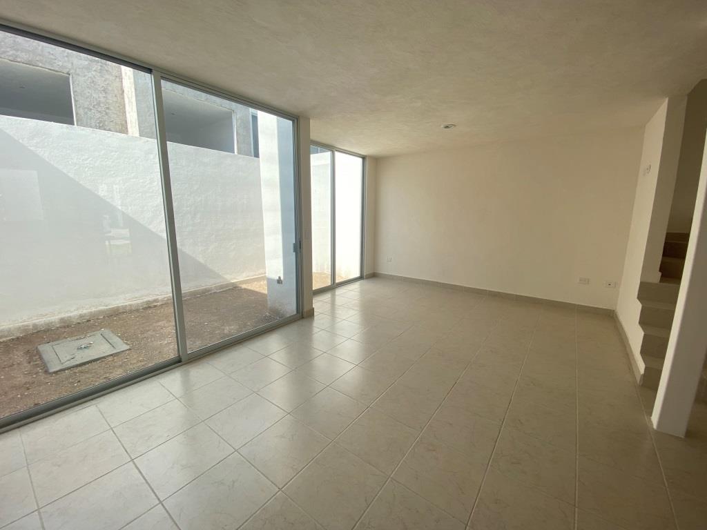 Casa en renta atras de PIVA
