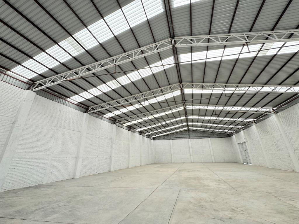 Nave industrial zona sur 800m2
