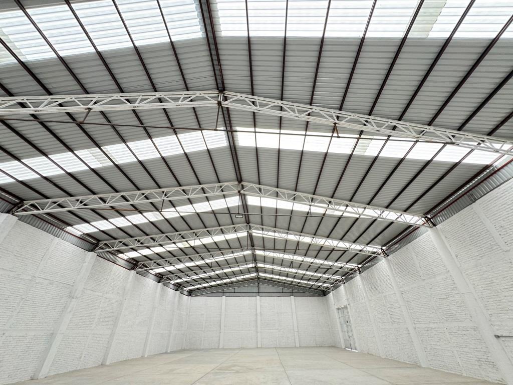 Nave industrial zona sur 800m2
