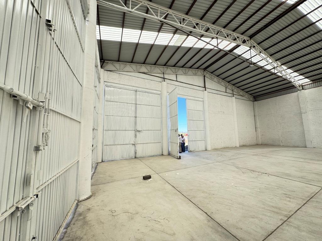 Nave industrial zona sur 800m2