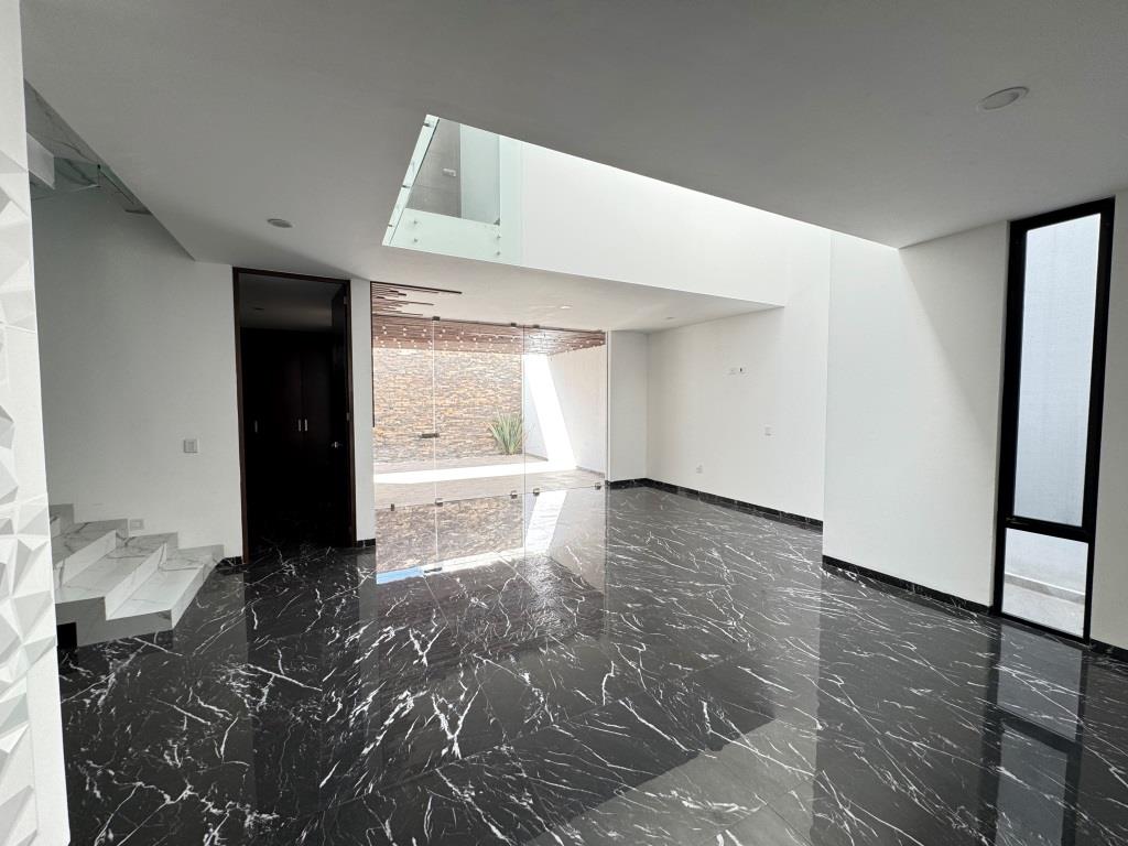 Casa nueva dentro de exclusivo desarrollo