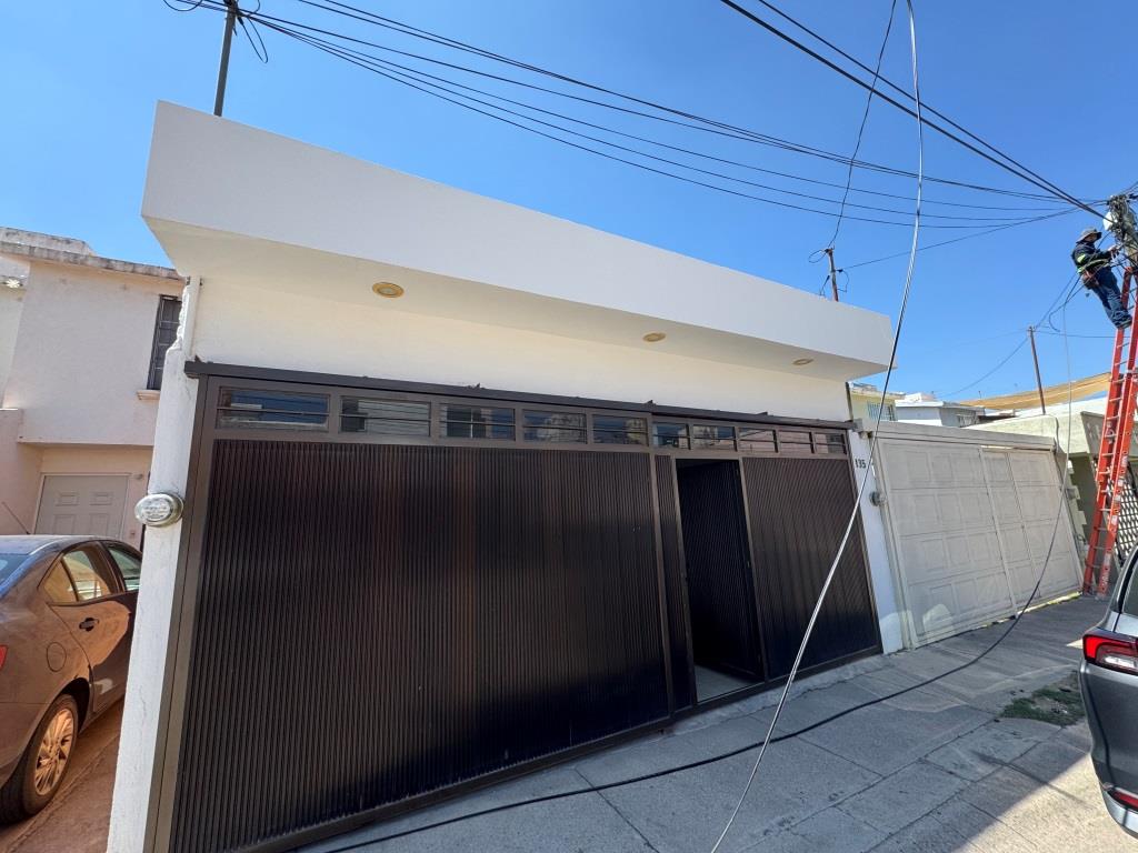 Casa en venta a 5 min de CC Altaria