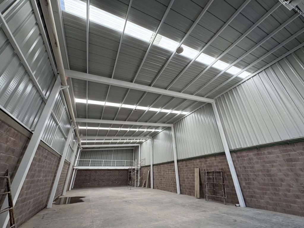 Nave industrial 309m2 + 40 mezanine