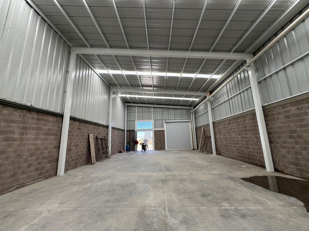 Nave industrial 309m2 + 40 mezanine