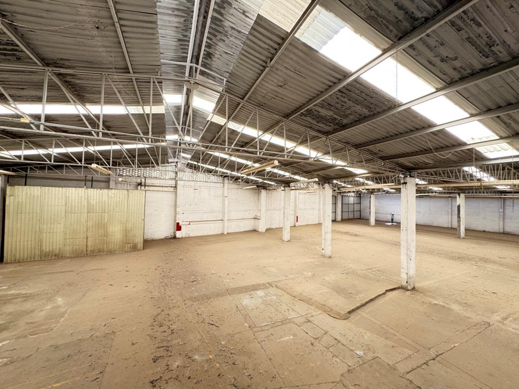 Nave industrial 1,354m2 