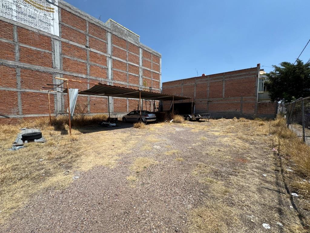 Terreno comercial en esquina