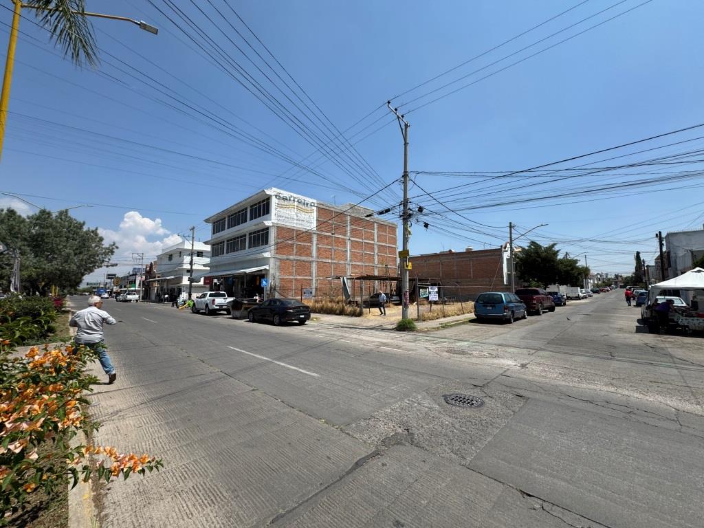 Terreno comercial en esquina