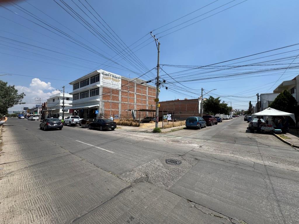 Terreno comercial en esquina