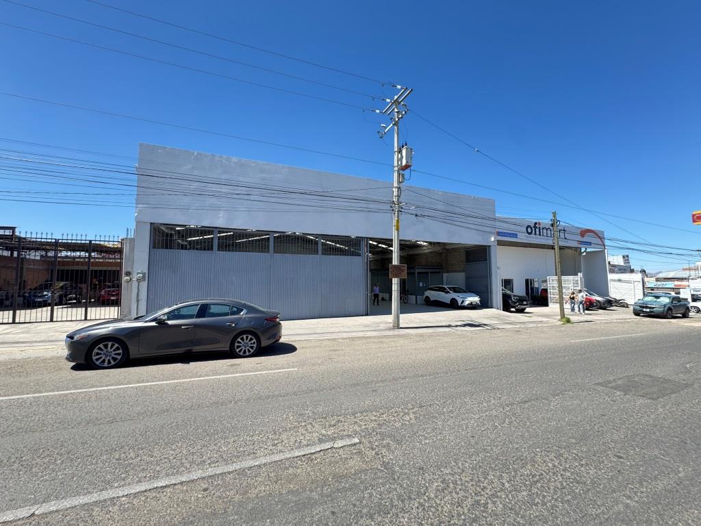 Bodega comercial sobre 2do anillo