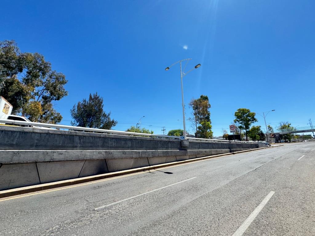 Bodega comercial sobre 2do anillo
