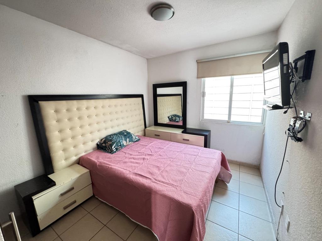 Casa amueblada en condominio, zona sur