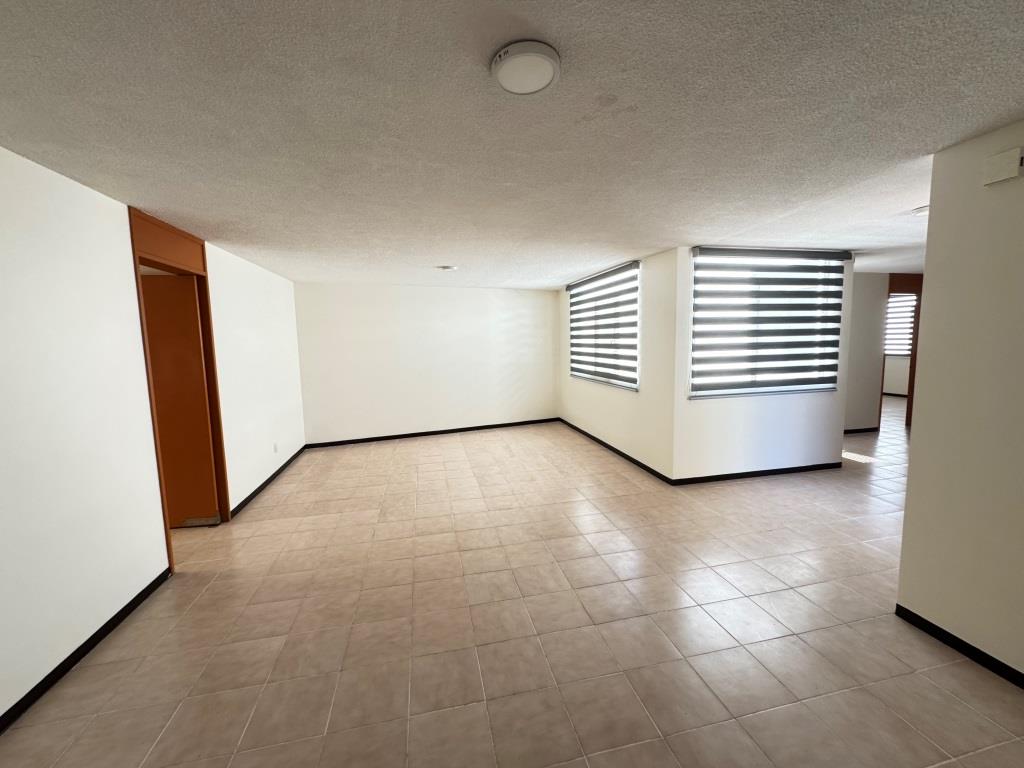 Departamento a una cuadra de Colosio y Universidad