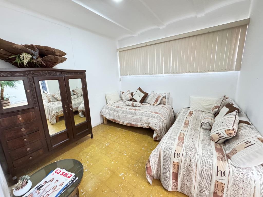 Casa en 2 plantas, zona centro
