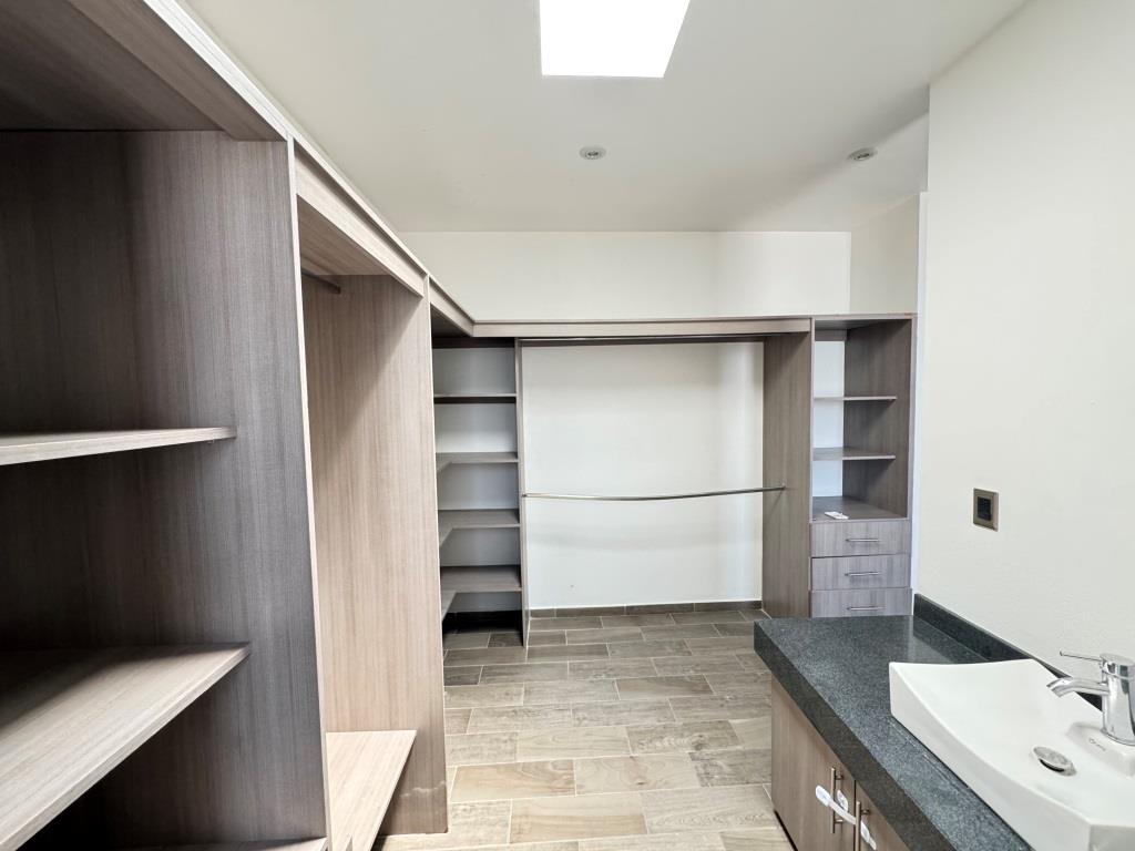 Casa en venta zona norte, excelentes amenidades