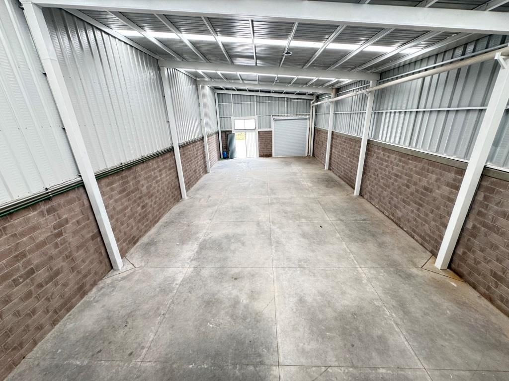 Nave industrial 309m2 + 40 mezanine