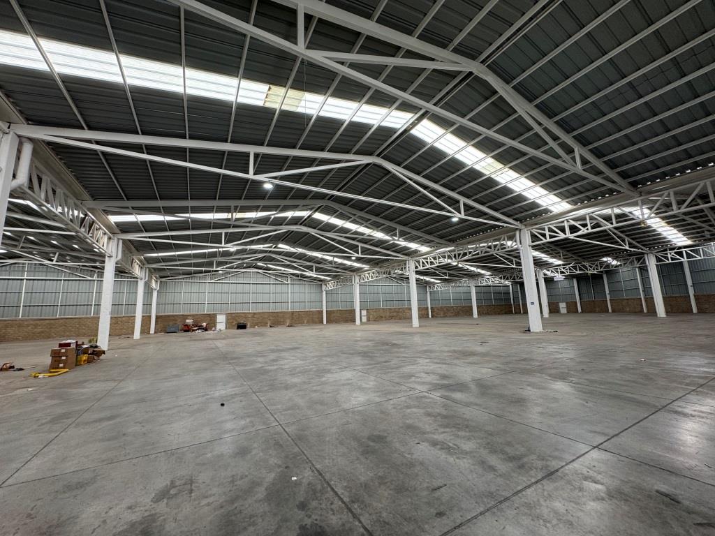 Modulos de naves industriales desde 1,410m2 hasta 7,930m2
