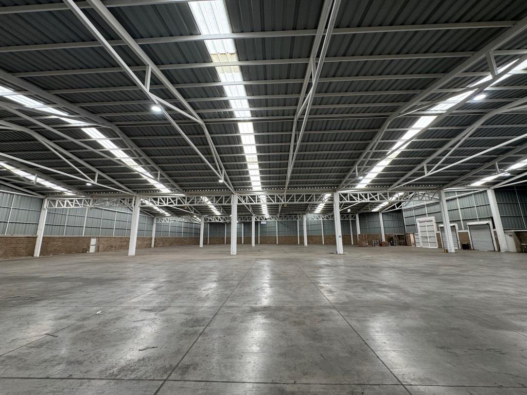 Modulos de naves industriales desde 1,410m2 hasta 7,930m2