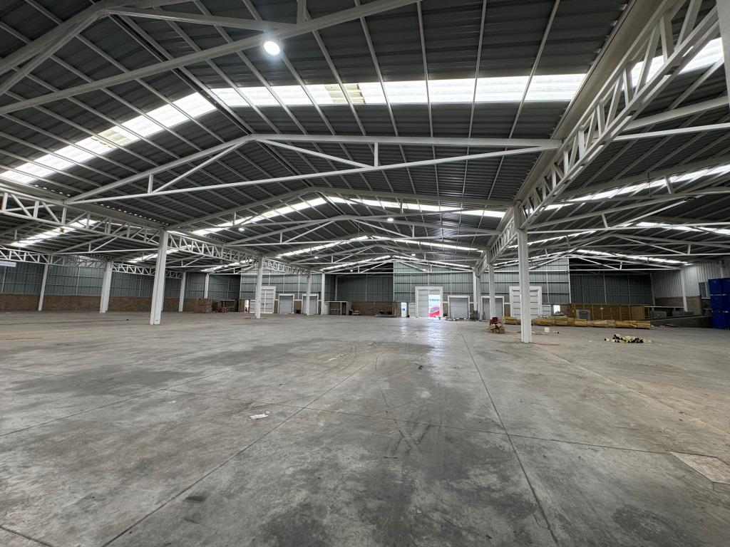 Modulos de naves industriales desde 1,410m2 hasta 7,930m2