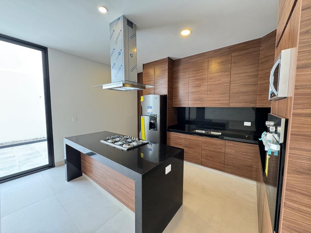 Casa nueva en renta zona norte