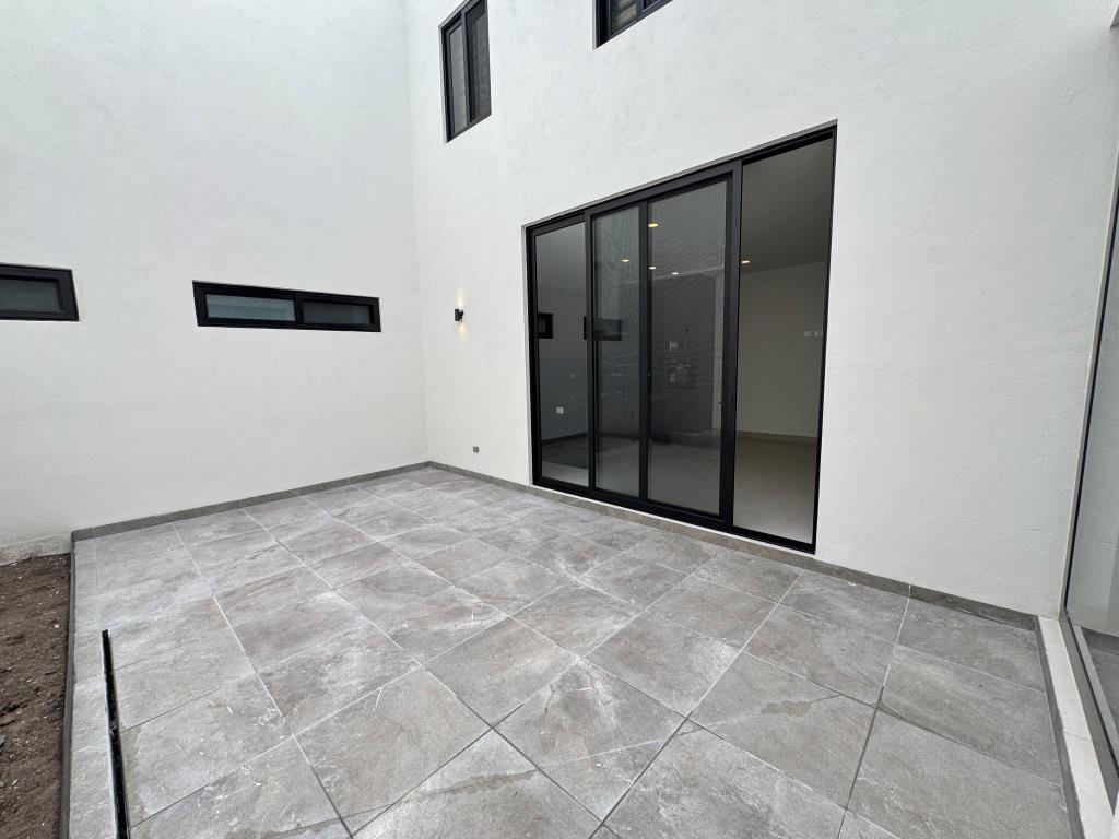 Casa nueva en renta zona norte