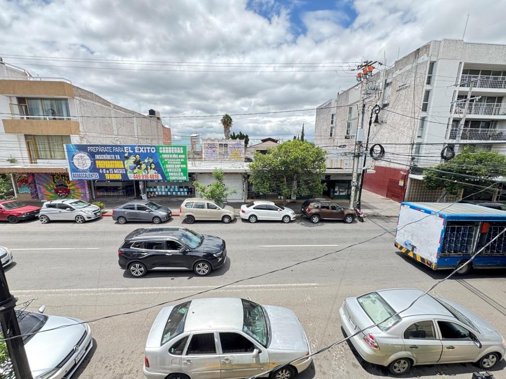 LOCAL COMERCIAL EN EL CORAZON DE LA ZONA CENTRO
