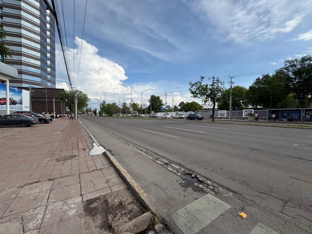 Oficinas Av. Universidad frente UAA