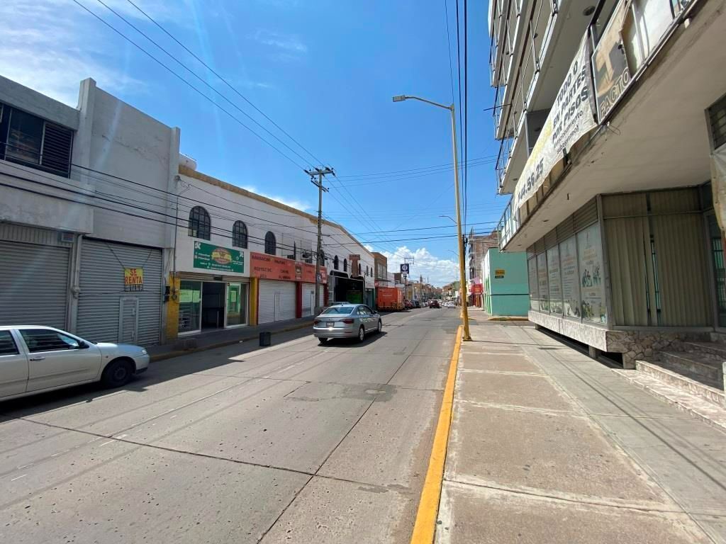 EDIFICIO COMERCIAL ZONA CENTRO (SOBRE JOSE MA CHAVEZ)