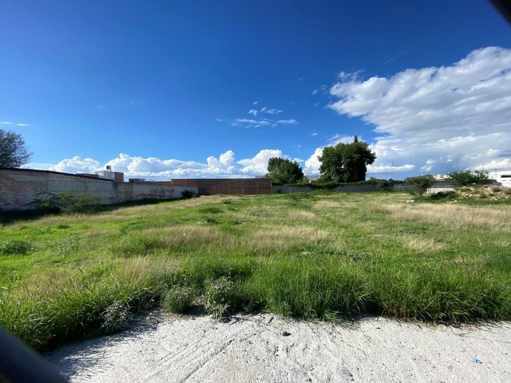 TERRENO EN VENTA TIPO COMERCIAL