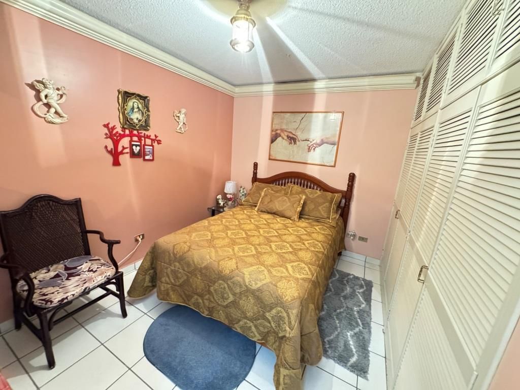 CASA EN VENTA EN FRACCIONAMIENTO LOMAS DEL CAMPESTRE I SECC.