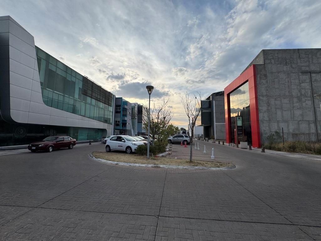TERRENO EN VENTA FRACC. GALERIA BUSINESS