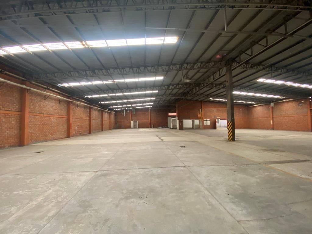 NAVE INDUSTRIAL EN VENTA AL SUR DE LA CIUDAD