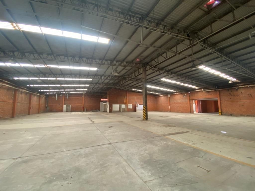 NAVE INDUSTRIAL EN VENTA AL SUR DE LA CIUDAD