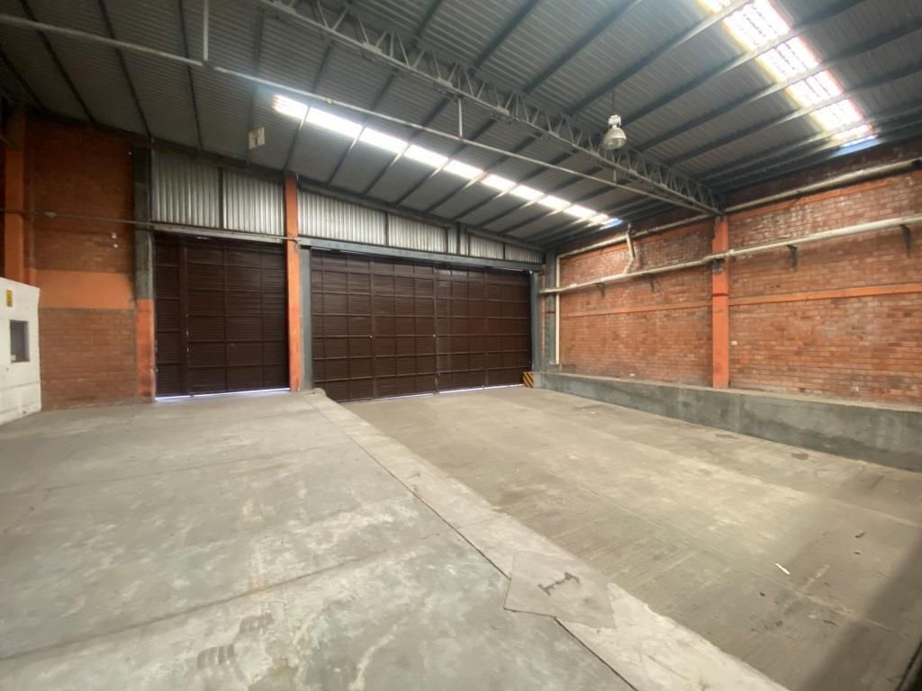 NAVE INDUSTRIAL EN VENTA AL SUR DE LA CIUDAD
