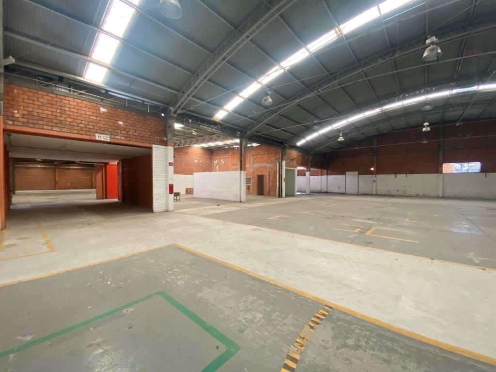 NAVE INDUSTRIAL EN VENTA AL SUR DE LA CIUDAD