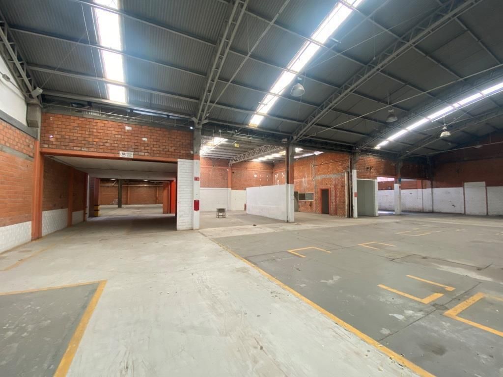 NAVE INDUSTRIAL EN VENTA AL SUR DE LA CIUDAD