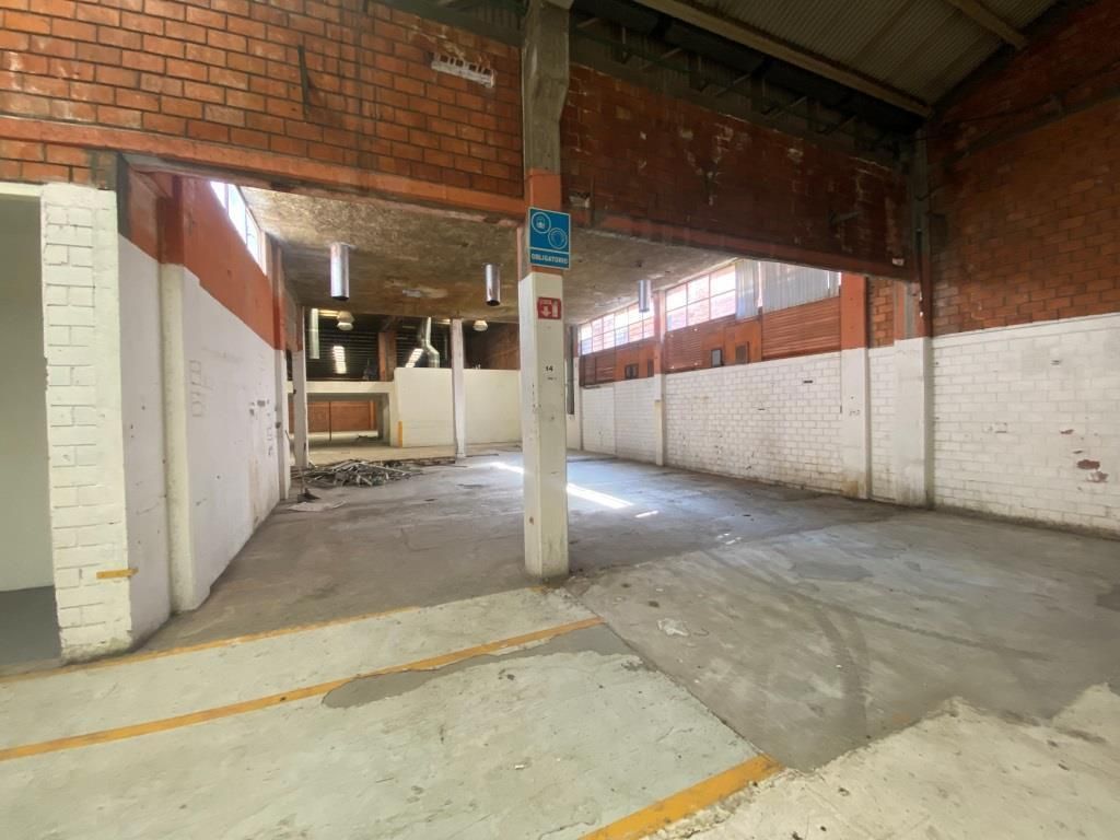 NAVE INDUSTRIAL EN VENTA AL SUR DE LA CIUDAD