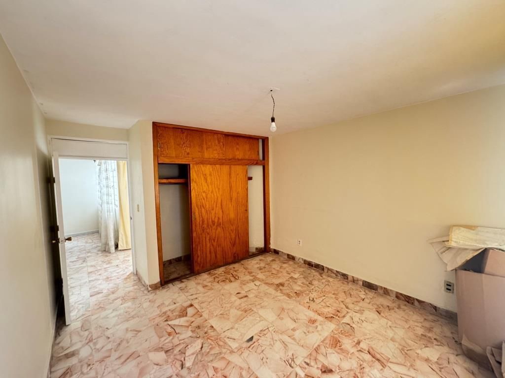 CASA EN VENTA EN FRACCIONAMIENTO DEL VALLE I SECC.