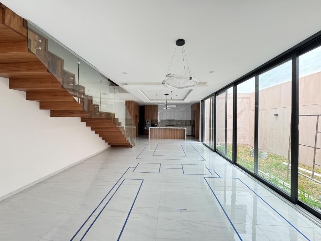 CASA EN VENTA ZONA CALICANTOS JACARANDAS