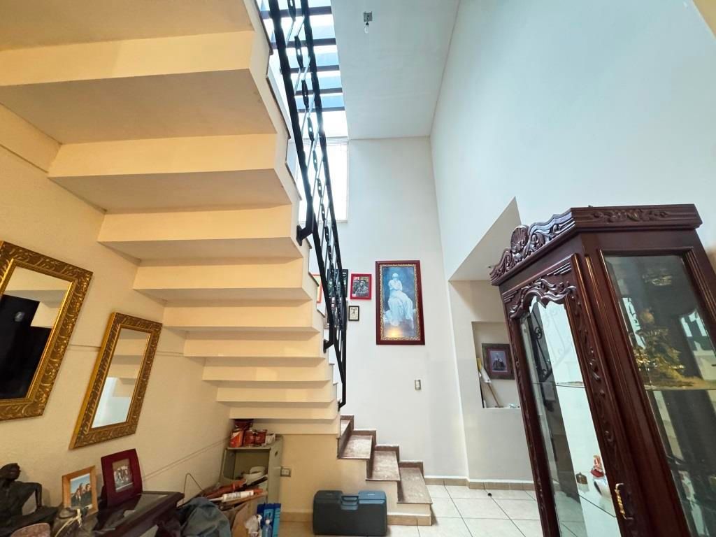 Casa en venta dentro de Fracc. Residencial Quintas de Monticello