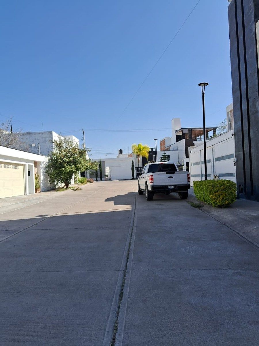 Terreno 200m2 zona poniente Santa Imelda