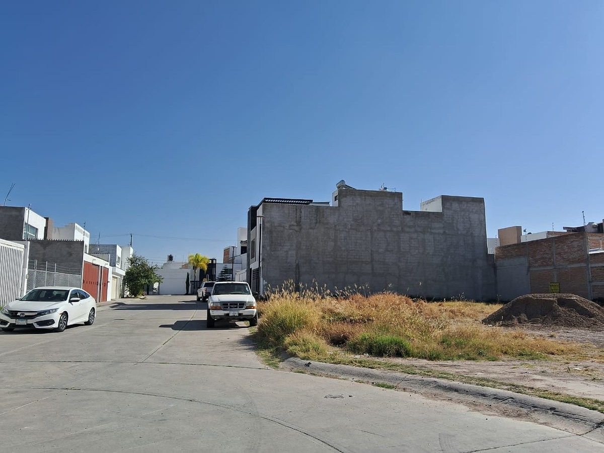 Terreno 200m2 zona poniente Santa Imelda