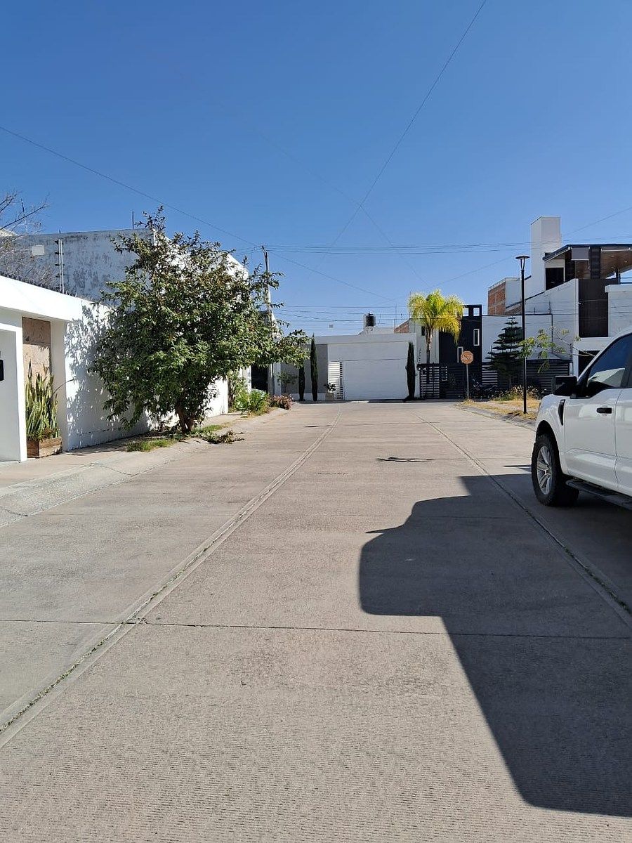 Terreno 200m2 zona poniente Santa Imelda