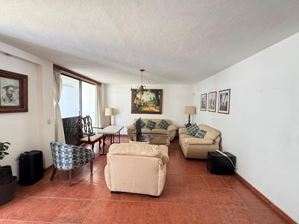 CASA EN VENTA FRACCIONAMIENTO VILLAS DE SAN NICOLAS