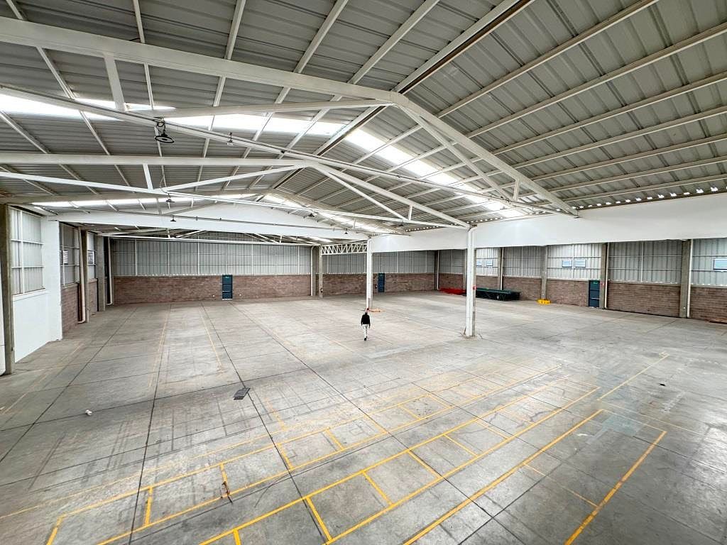 Nave industrial Zona norte 2,085m2 Santa Fe Park