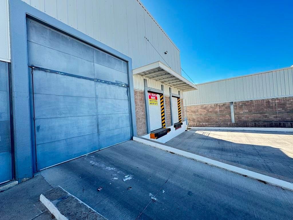 Nave industrial Zona norte 2,085m2 Santa Fe Park
