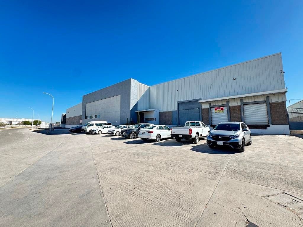 Nave industrial Zona norte 2,085m2 Santa Fe Park