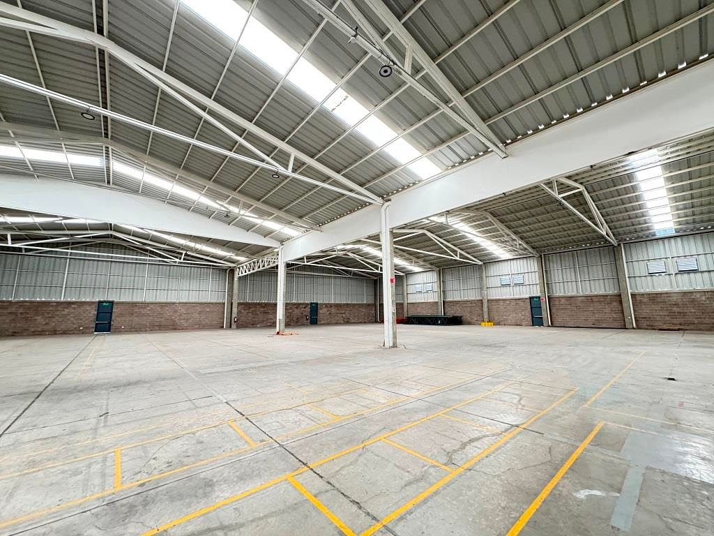 Nave industrial Zona norte 2,085m2 Santa Fe Park