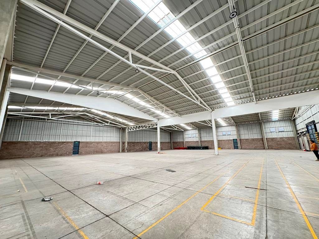 Nave industrial Zona norte 2,085m2 Santa Fe Park