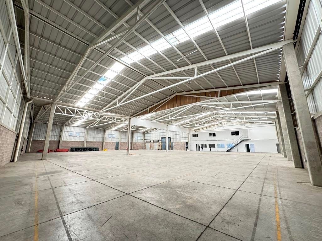 Nave industrial Zona norte 2,085m2 Santa Fe Park