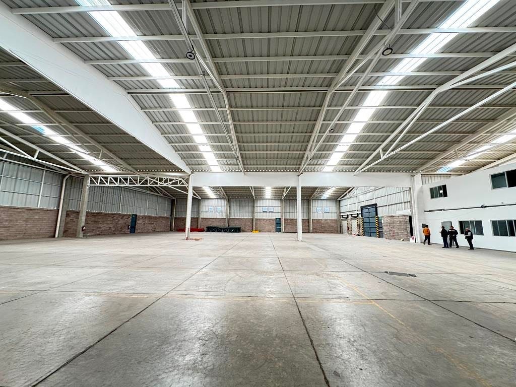 Nave industrial Zona norte 2,085m2 Santa Fe Park
